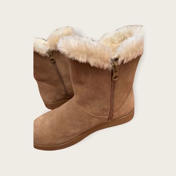 SHEARLING & SUEDE ANKLE BOOTS NWT - Picture 1 of 8